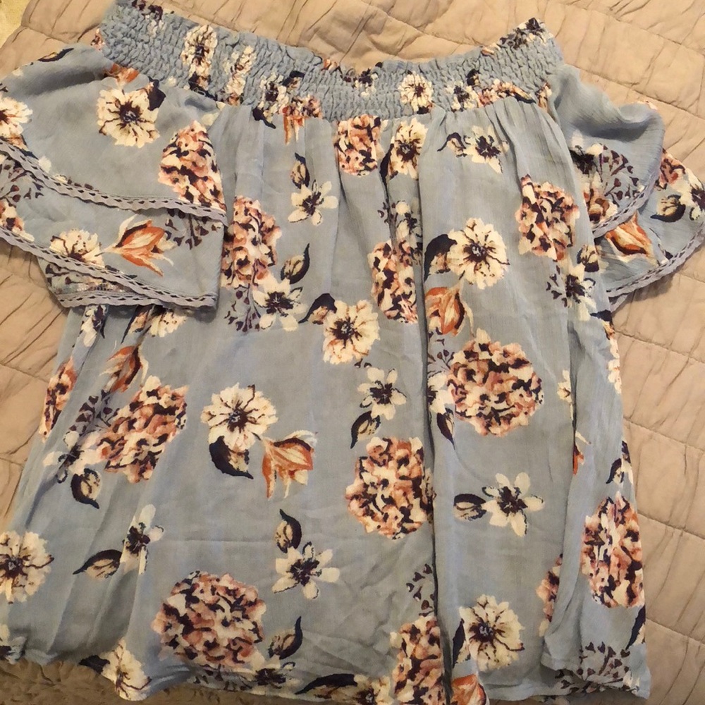 Floral top